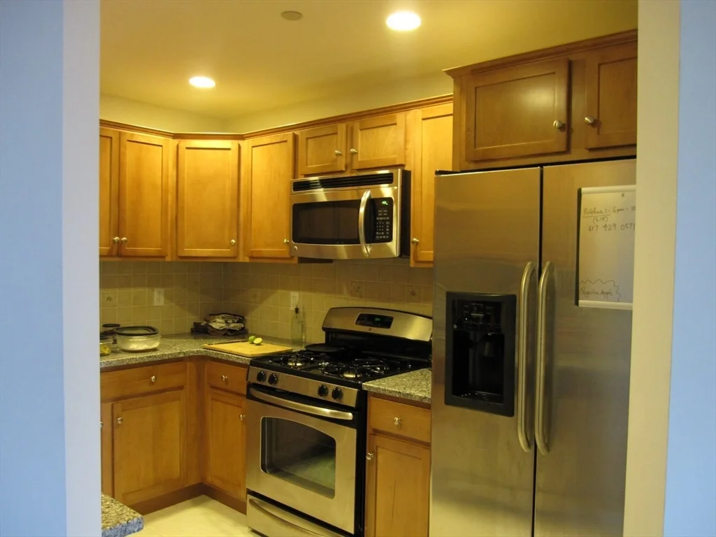 2 bed, 2 bath apartment for rent at 120 Wyllis Ave Unit 319, Everett — photo 4 of 16