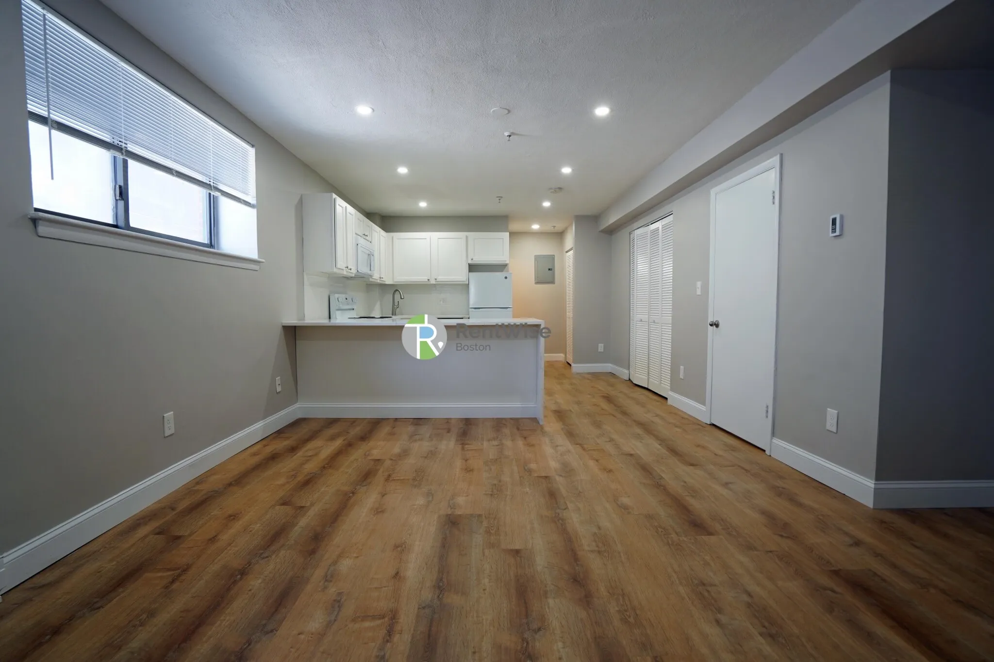 Studio bed, 1 bath apartment for rent at 1200 Commonwealth Ave Unit 1A, Brighton — photo 1 of 11