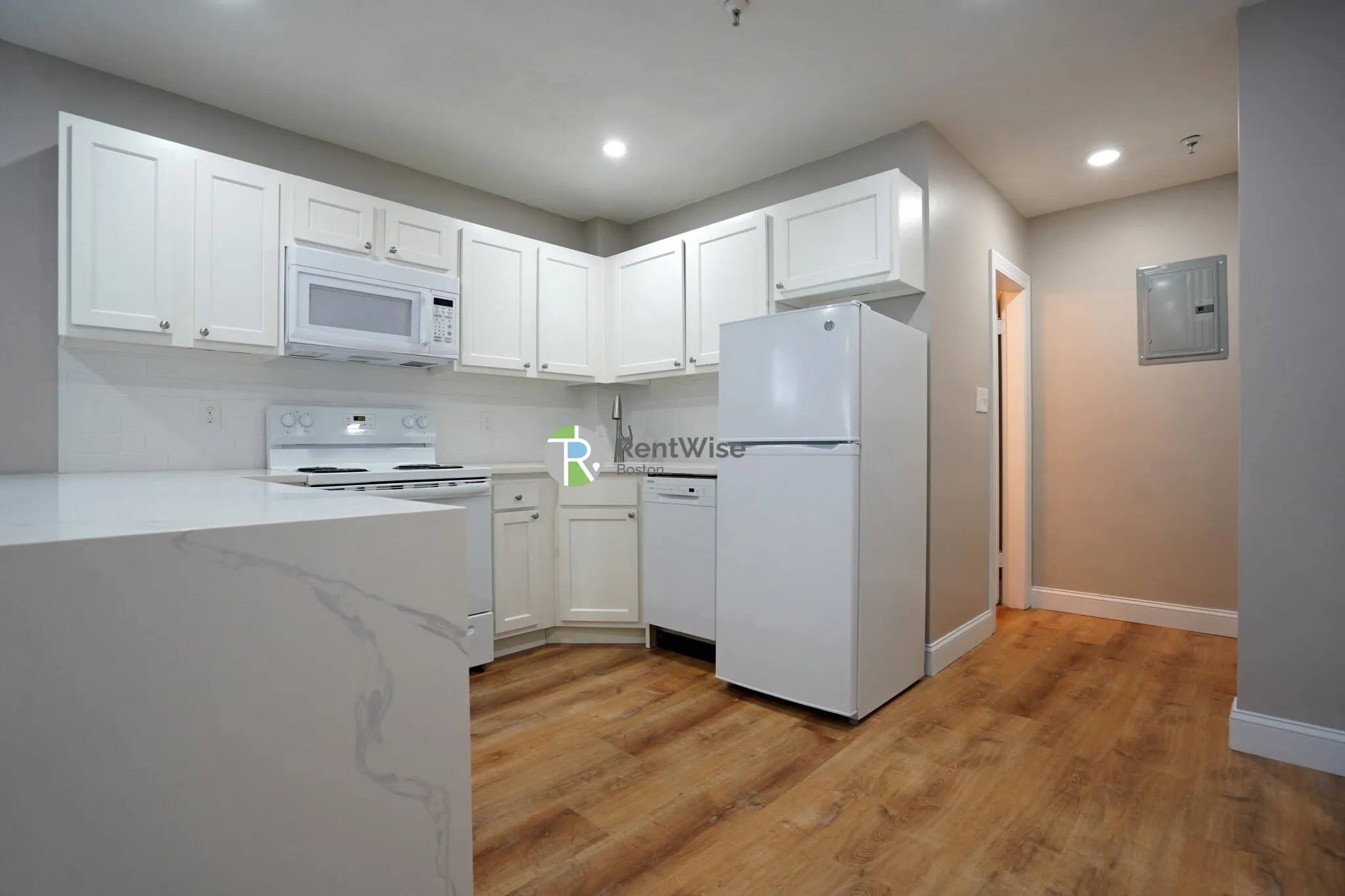 Studio bed, 1 bath apartment for rent at 1200 Commonwealth Ave Unit 1A, Brighton — photo 6 of 11