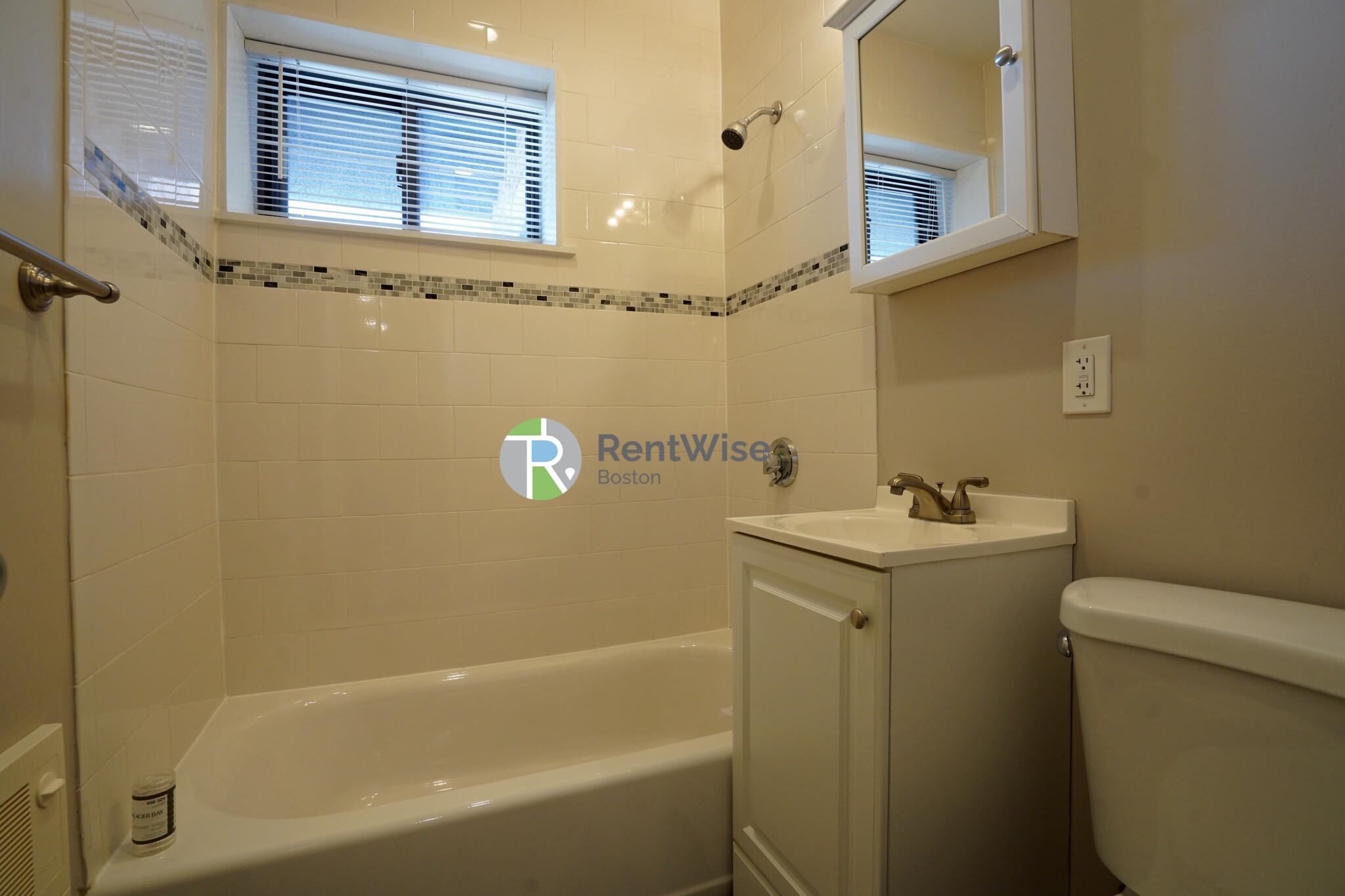 1 bed, 1 bath apartment for rent at 1200 Commonwealth Ave Unit 28, Brighton — photo 12 of 16