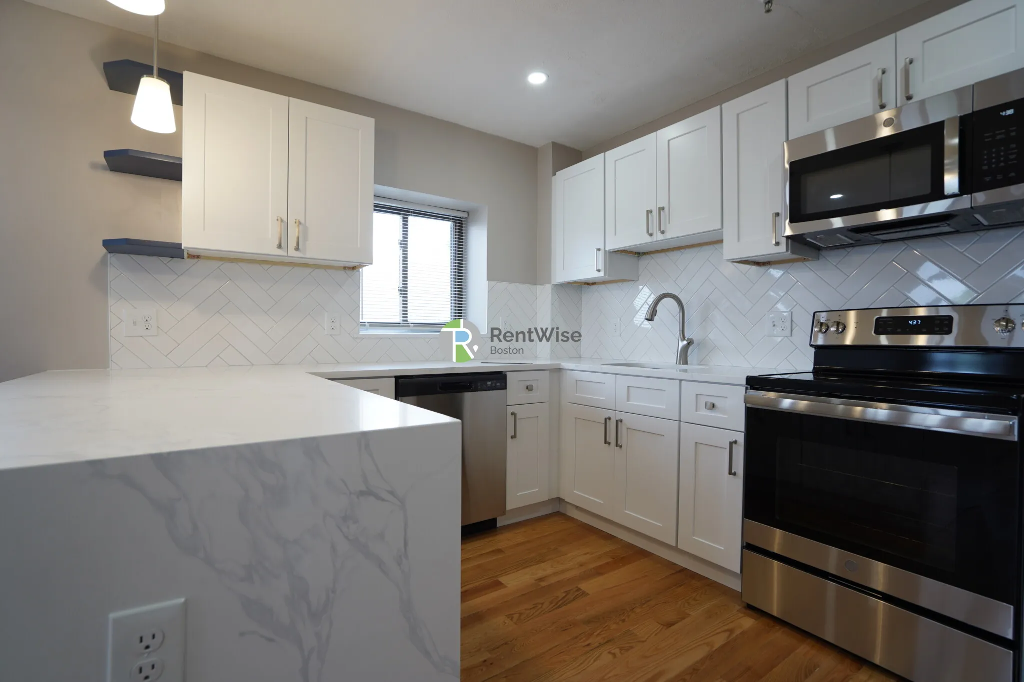 2 bed, 1 bath apartment for rent at 1200 Commonwealth Ave Unit 30, Brighton — photo 4 of 17