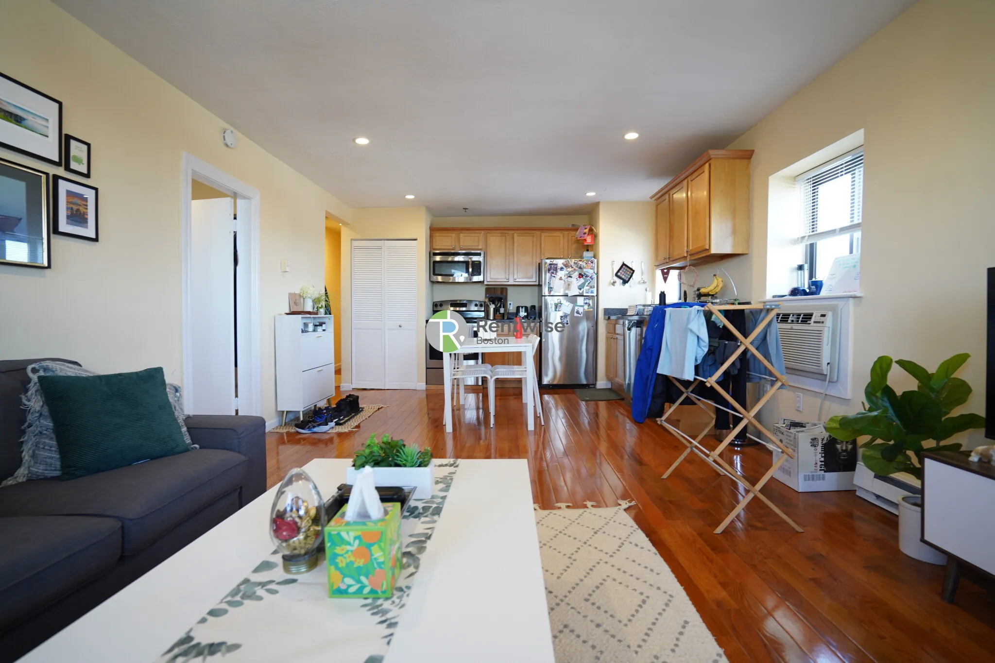 2 bed, 1 bath apartment for rent at 1200 Commonwealth Ave Unit 31, Brighton — photo 1 of 15