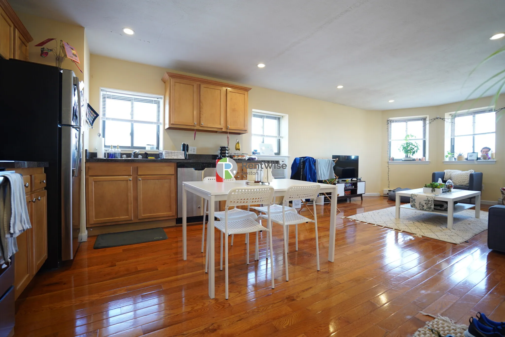 2 bed, 1 bath apartment for rent at 1200 Commonwealth Ave Unit 31, Brighton — photo 5 of 15