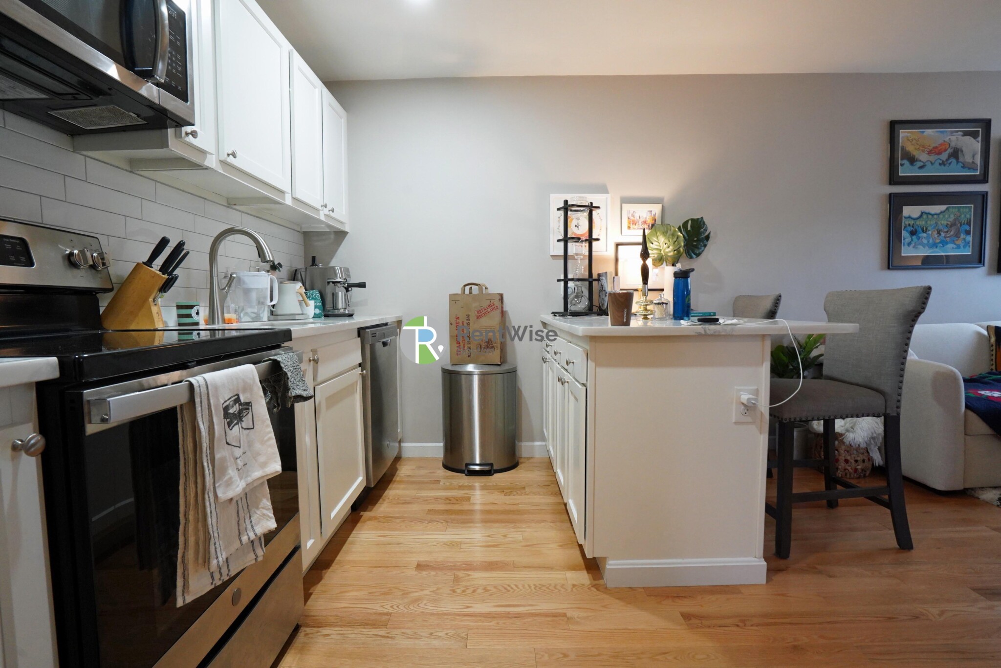 1 bed, 1 bath apartment for rent at 1200 Commonwealth Ave Unit 34, Brighton — photo 6 of 15
