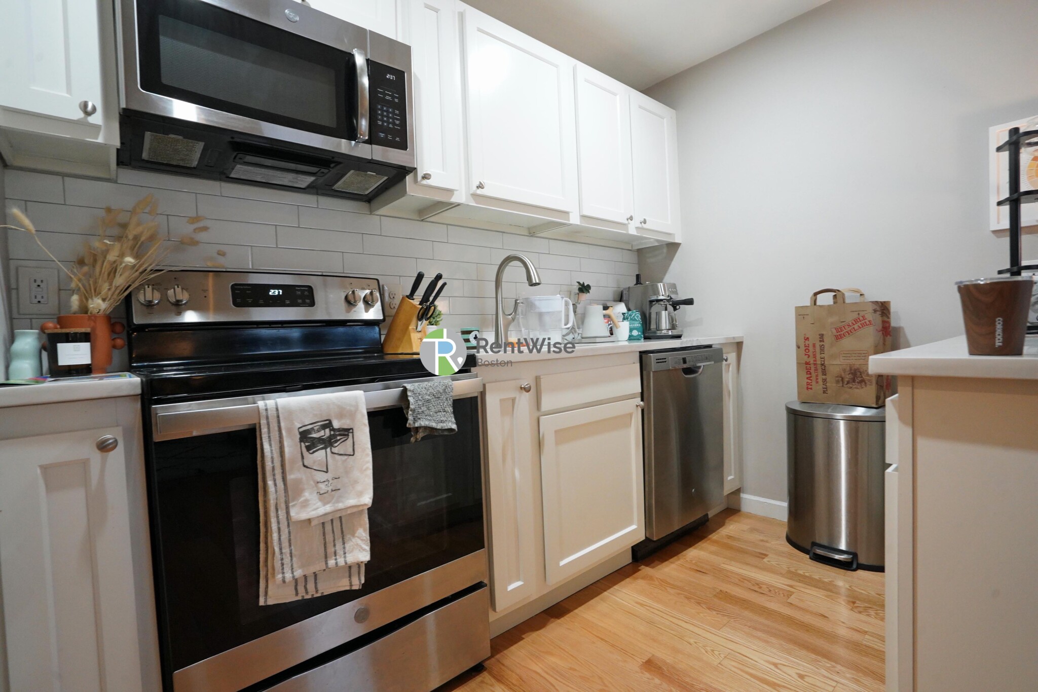 1 bed, 1 bath apartment for rent at 1200 Commonwealth Ave Unit 34, Brighton — photo 7 of 15