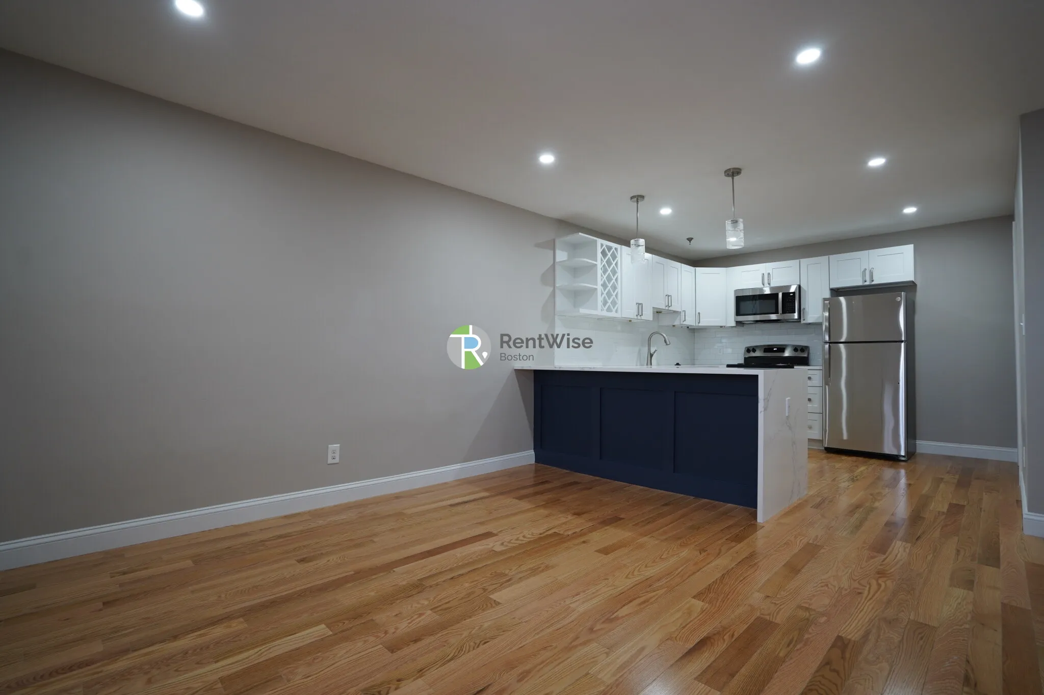 2 bed, 1 bath apartment for rent at 1200 Commonwealth Ave Unit 35, Brighton — photo 3 of 21