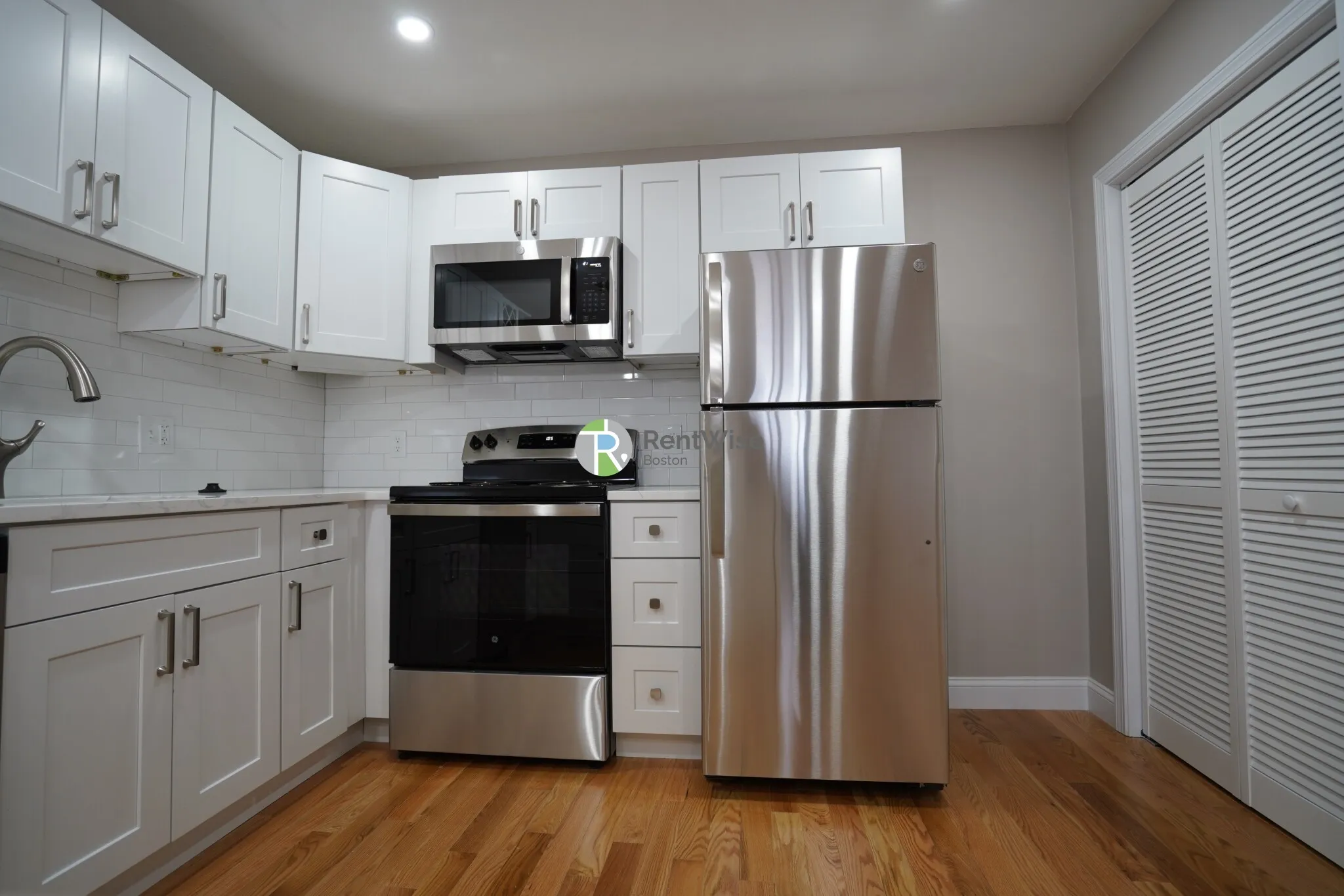 2 bed, 1 bath apartment for rent at 1200 Commonwealth Ave Unit 35, Brighton — photo 9 of 21