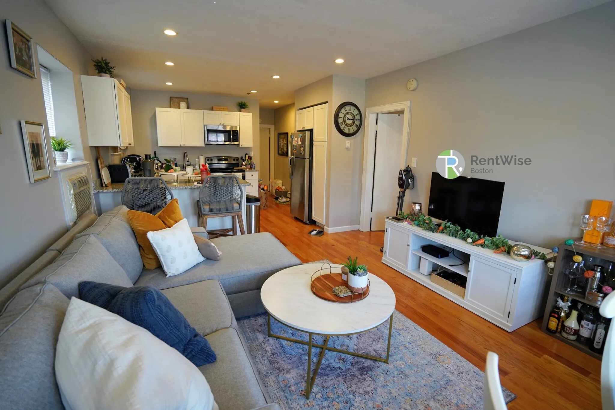 2 bed, 1 bath apartment for rent at 1200 Commonwealth Ave Unit 5, Brighton