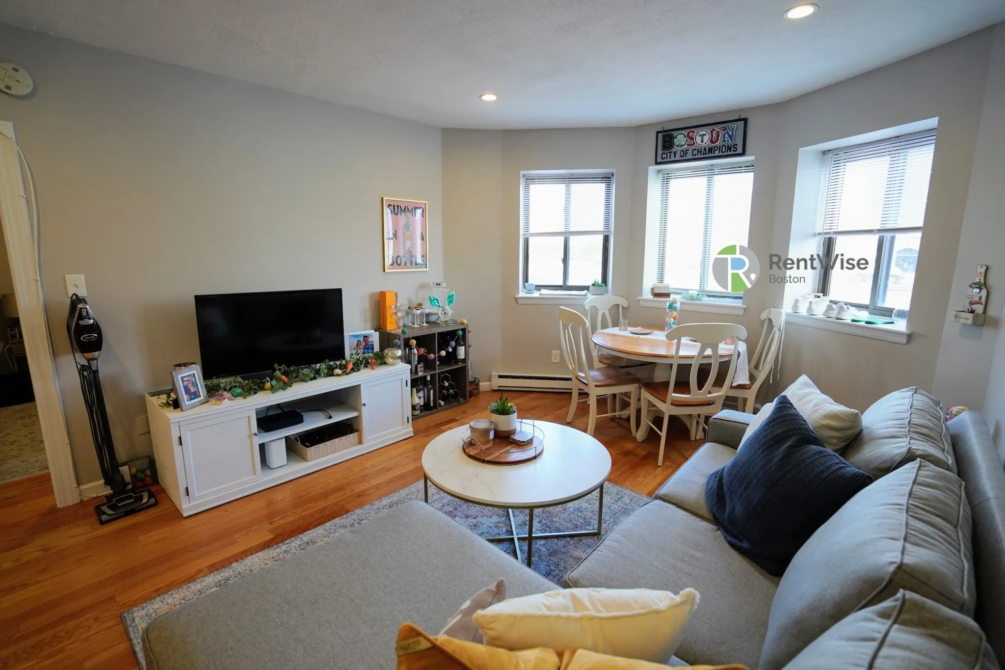 2 bed, 1 bath apartment for rent at 1200 Commonwealth Ave Unit 5, Brighton — photo 2 of 18