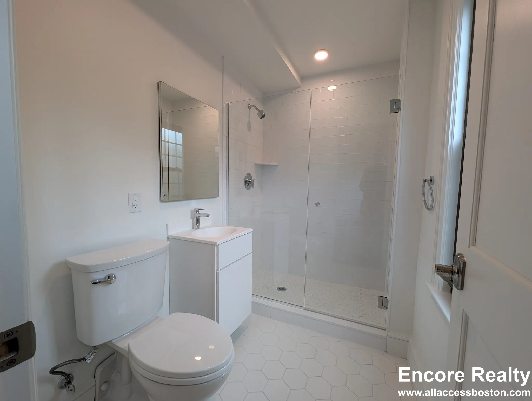 Studio bed, 1 bath apartment for rent at 1200 Massachusetts Ave Unit 116, Riverside — photo 5 of 13