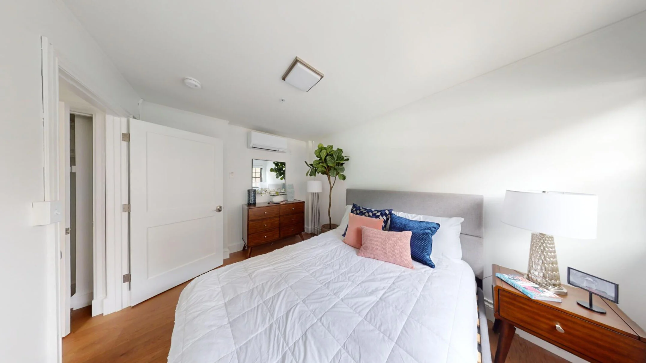 Studio bed, 1 bath apartment for rent at 1200 Massachusetts Ave Unit 201W, Riverside — photo 3 of 17