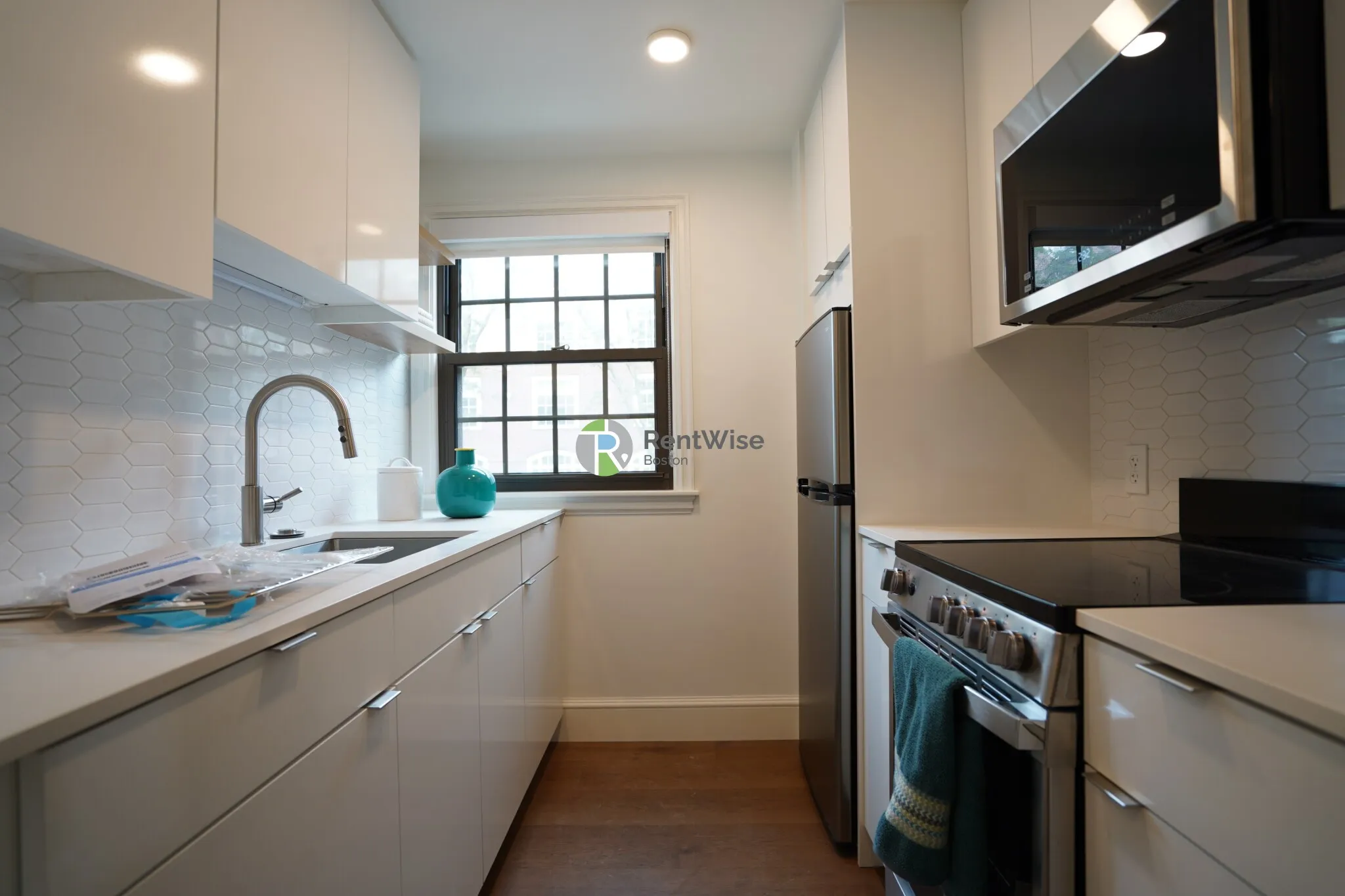 1 bed, 1 bath apartment for rent at 1200 Massachusetts Ave Unit 204, Riverside — photo 7 of 18