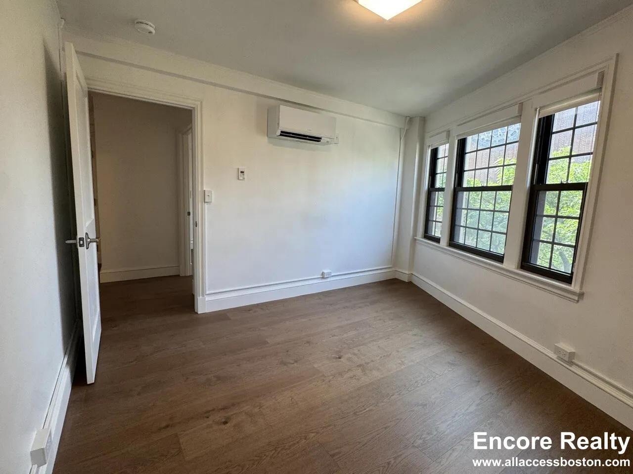2 bed, 1 bath apartment for rent at 1200 Massachusetts Ave Unit 207M, Riverside — photo 7 of 14