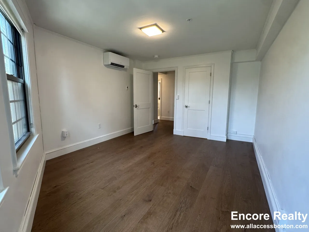 2 bed, 1 bath apartment for rent at 1200 Massachusetts Ave Unit 207M, Riverside — photo 3 of 14