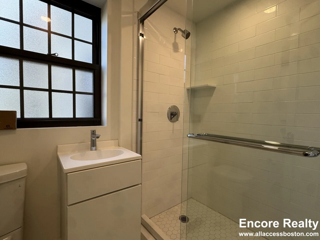 2 bed, 1 bath apartment for rent at 1200 Massachusetts Ave Unit 207M, Riverside — photo 13 of 14