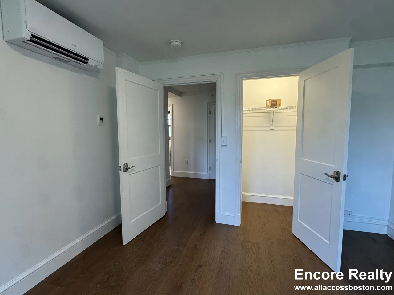 2 bed, 1 bath apartment for rent at 1200 Massachusetts Ave Unit 207M, Riverside — photo 4 of 14