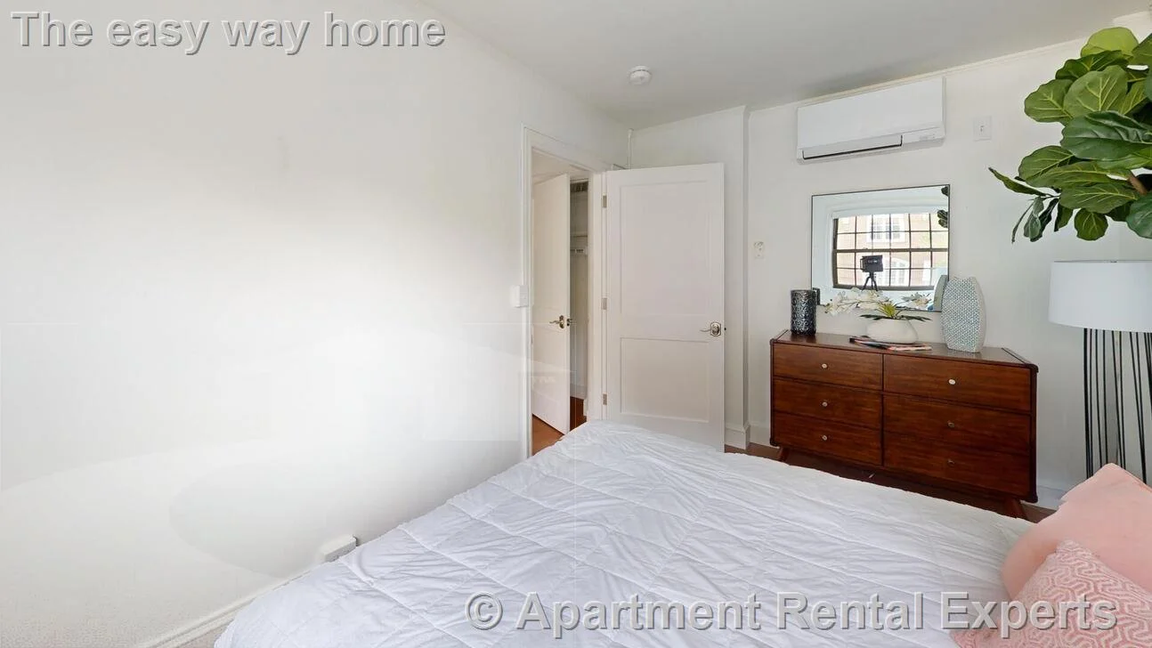 2 bed, 1 bath apartment for rent at 1200 Massachusetts Ave Unit 211, Harvard Square — photo 7 of 10