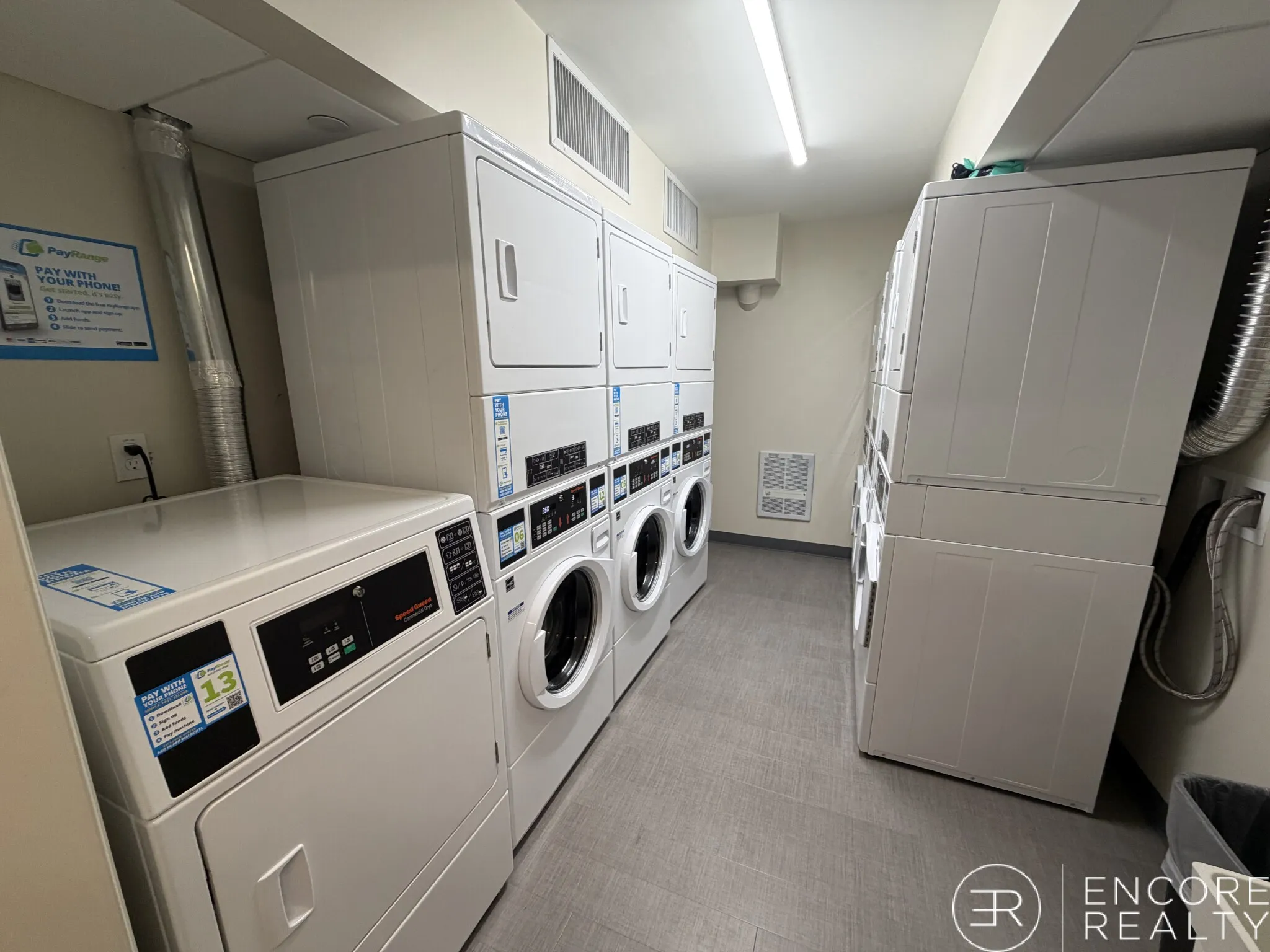 Studio bed, 1 bath apartment for rent at 1200 Massachusetts Ave Unit 216A, Riverside — photo 7 of 9
