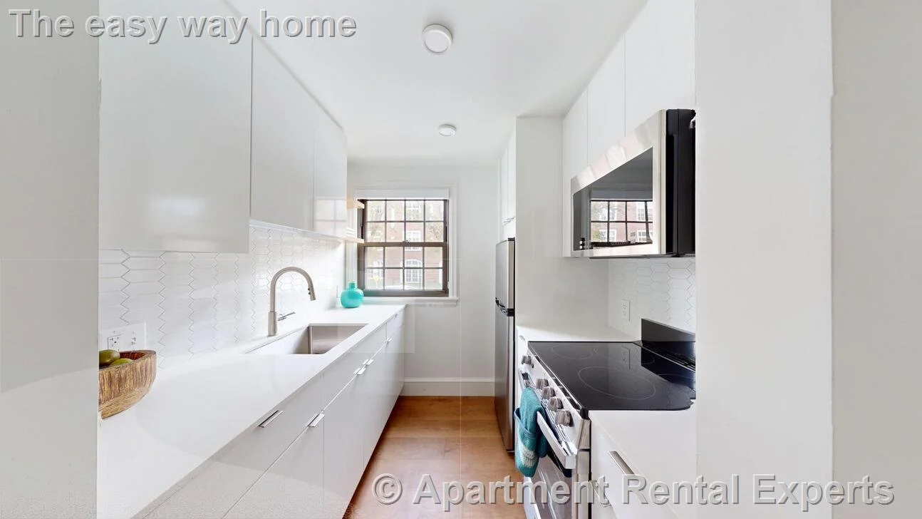 Studio bed, 1 bath apartment for rent at 1200 Massachusetts Ave Unit 301, Harvard Square — photo 3 of 5