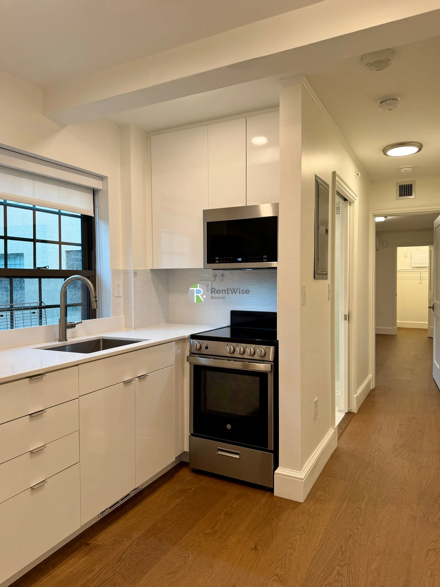 1 bed, 1 bath apartment for rent at 1200 Massachusetts Ave Unit 410, Riverside