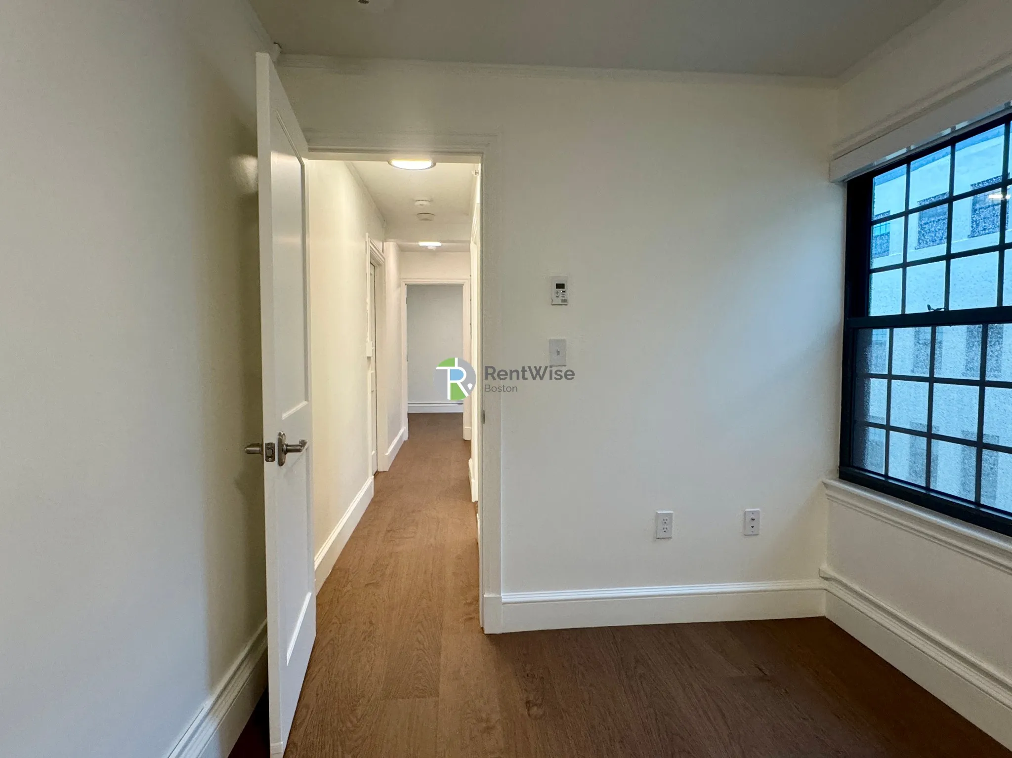 1 bed, 1 bath apartment for rent at 1200 Massachusetts Ave Unit 410, Riverside — photo 7 of 29