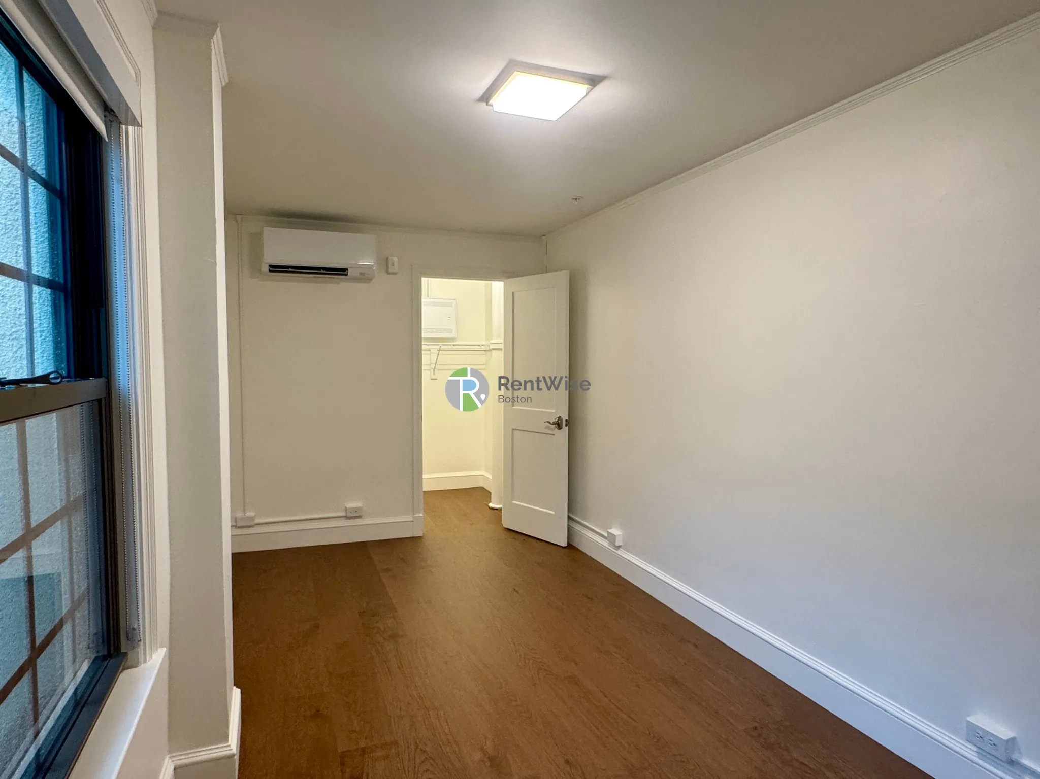 1 bed, 1 bath apartment for rent at 1200 Massachusetts Ave Unit 410, Riverside — photo 8 of 29