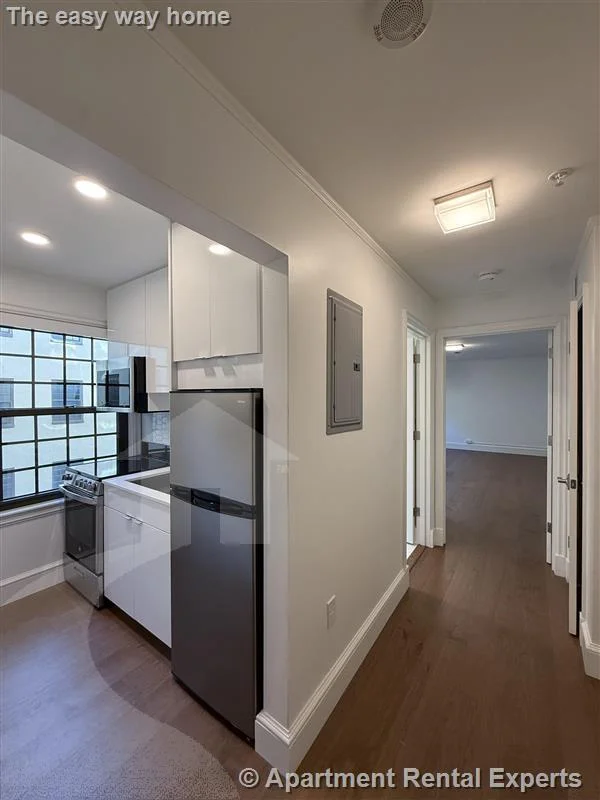 1 bed, 1 bath apartment for rent at 1200 Massachusetts Ave Unit 515, Harvard Square — photo 3 of 7