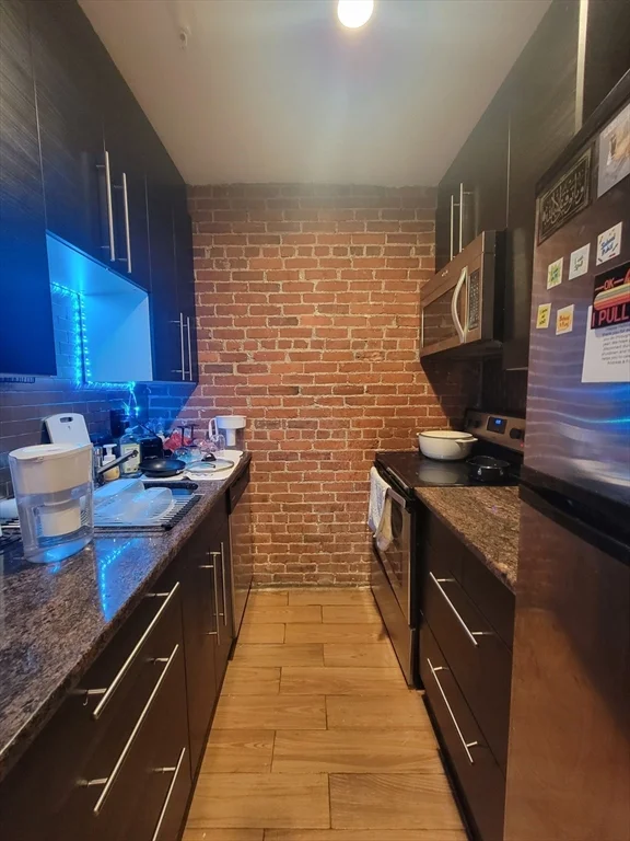 4 bed, 2 bath apartment for rent at 1203 Beacon St Unit 1, Coolidge Corner — photo 7 of 10