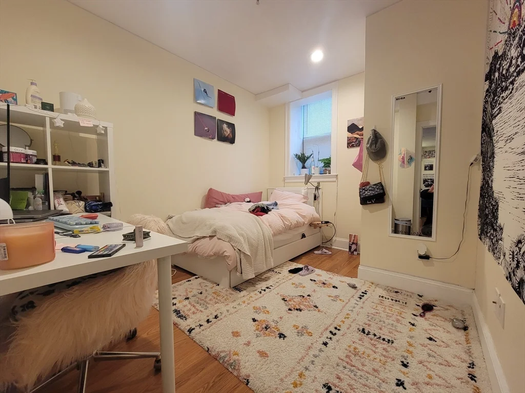 4 bed, 2 bath apartment for rent at 1203 Beacon St Unit 1, Coolidge Corner — photo 2 of 10