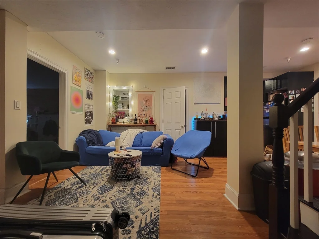 4 bed, 2 bath apartment for rent at 1203 Beacon St Unit 1, Coolidge Corner — photo 8 of 10