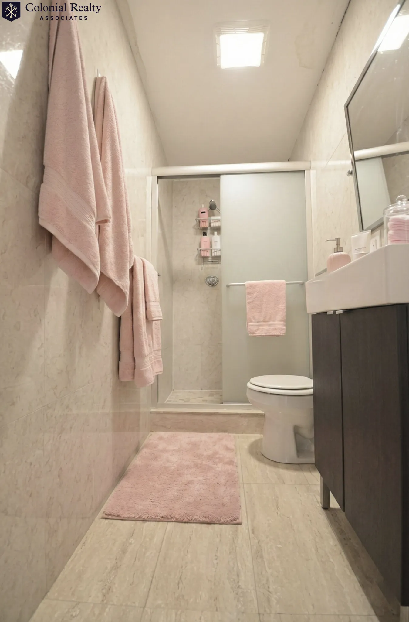 4 bed, 2 bath apartment for rent at 1203 Beacon St Unit 3, Brookline — photo 3 of 10