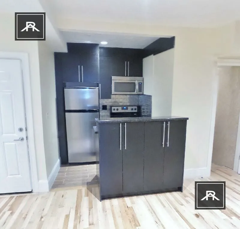 2 bed, 1 bath apartment for rent at 1203 Beacon St Unit 6, Brookline — photo 1 of 6