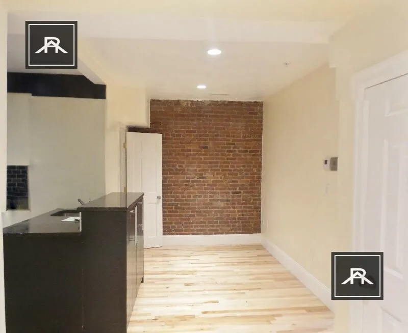 2 bed, 1 bath apartment for rent at 1203 Beacon St Unit 6, Brookline — photo 4 of 6