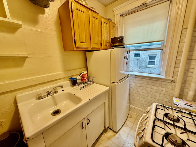 Studio bed, 1 bath apartment for rent at 1203 Boylston St Unit 26, Fenway — photo 6 of 11