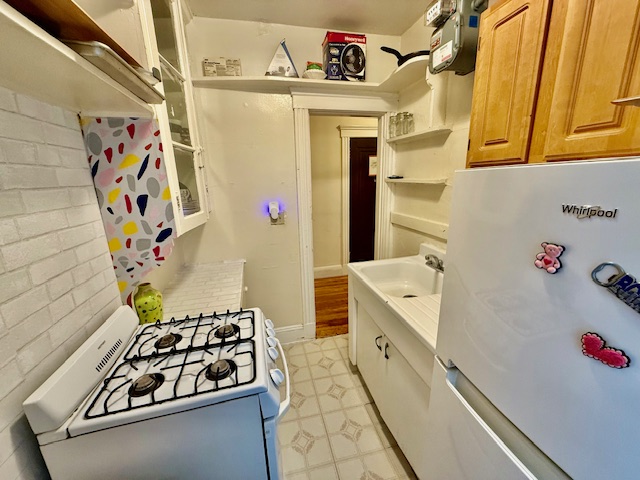 Studio bed, 1 bath apartment for rent at 1203 Boylston St Unit 26, Fenway — photo 7 of 11