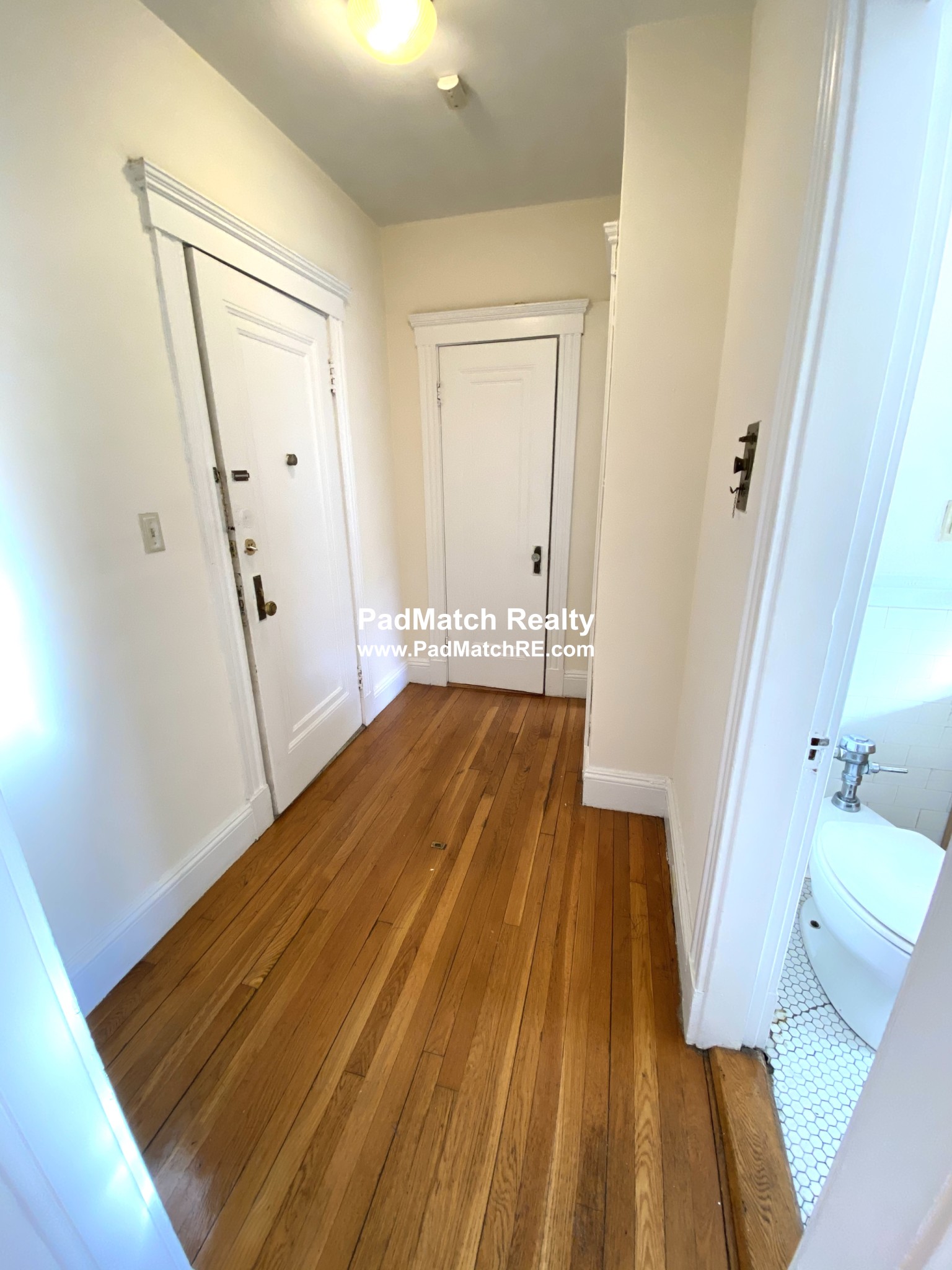 Studio bed, 1 bath apartment for rent at 1203 Boylston St Unit 52*, Fenway — photo 3 of 7