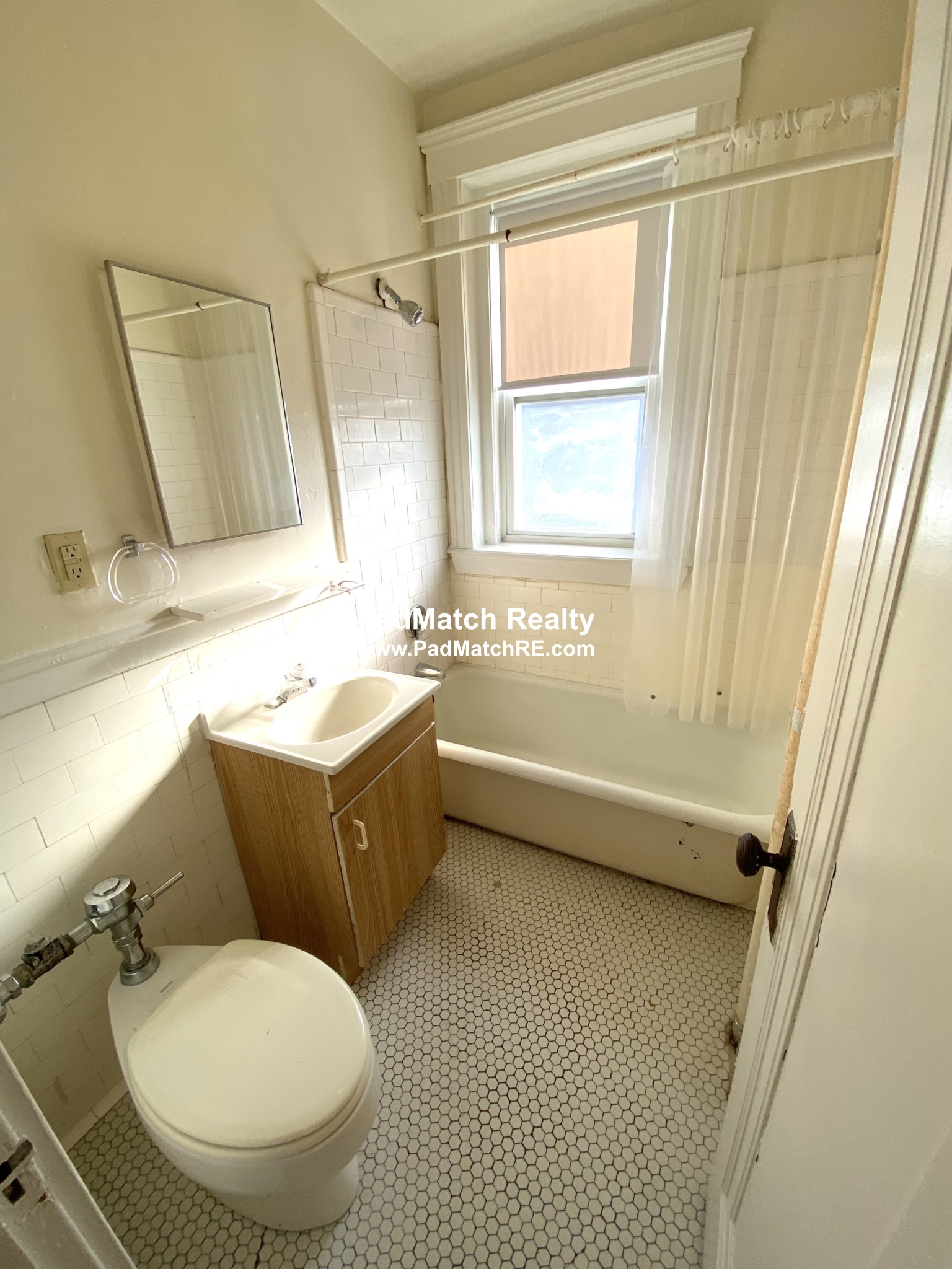 Studio bed, 1 bath apartment for rent at 1203 Boylston St Unit 52*, Fenway — photo 6 of 7
