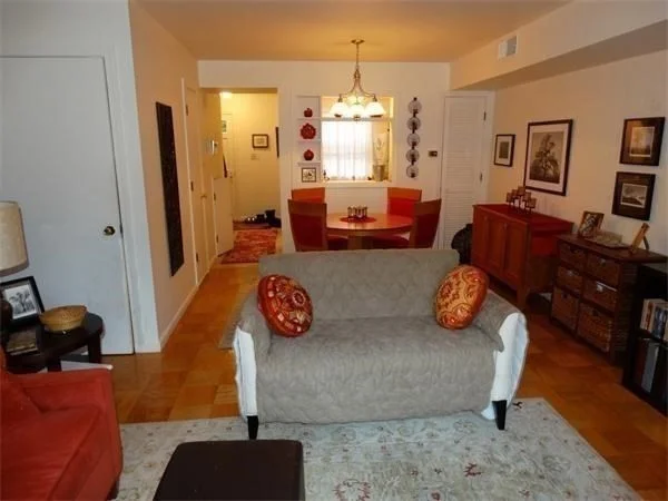 2 bed, 1 bath apartment for rent at 1203 Windsor Unit 1203, Framingham — photo 14 of 24