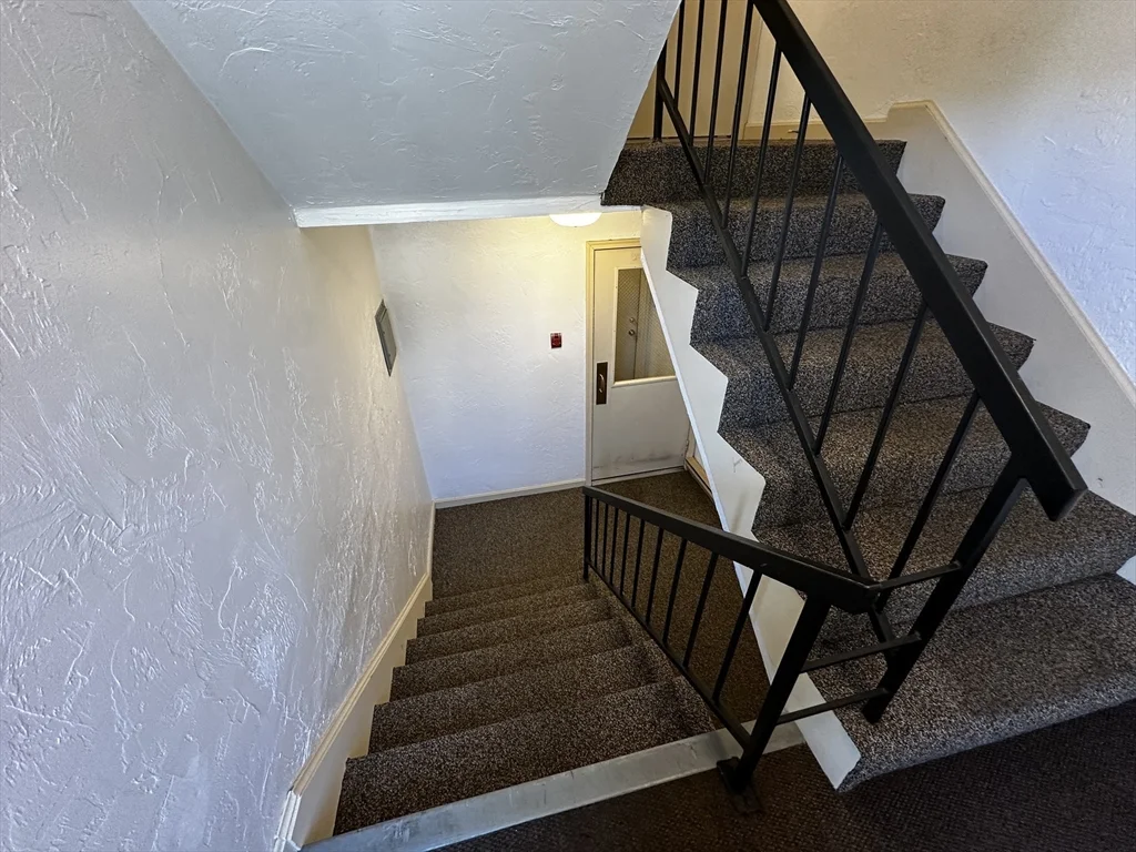 2 bed, 1 bath apartment for rent at 1205 Grafton St Unit B18, Broadmeadow Brook — photo 27 of 39