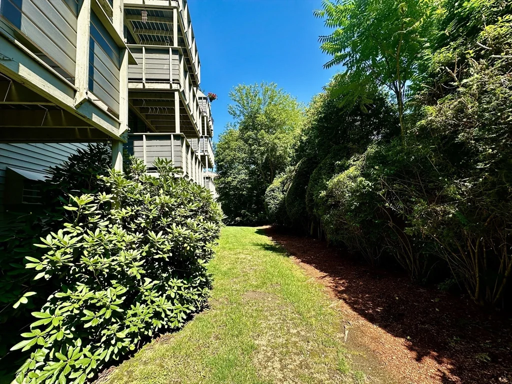 2 bed, 1 bath apartment for rent at 1205 Grafton St Unit B18, Broadmeadow Brook — photo 33 of 39