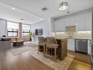 1 bed, 1 bath apartment for rent at 121-127 Portland St Unit 304, Boston — photo 5 of 20