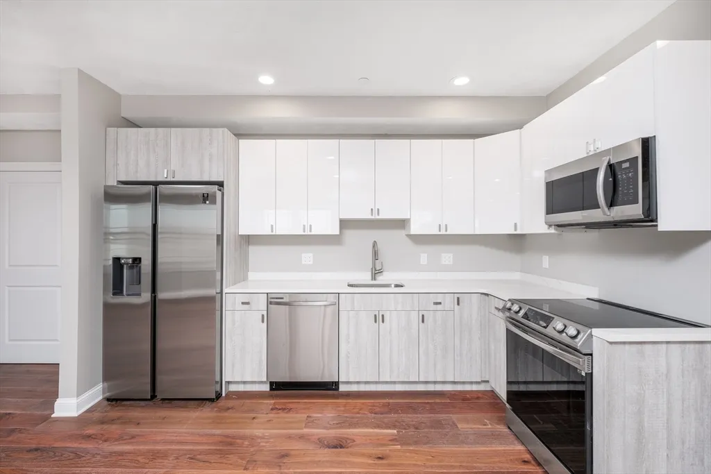 2 bed, 1 bath apartment for rent at 121 Addison St Unit 1, East Boston — photo 2 of 18