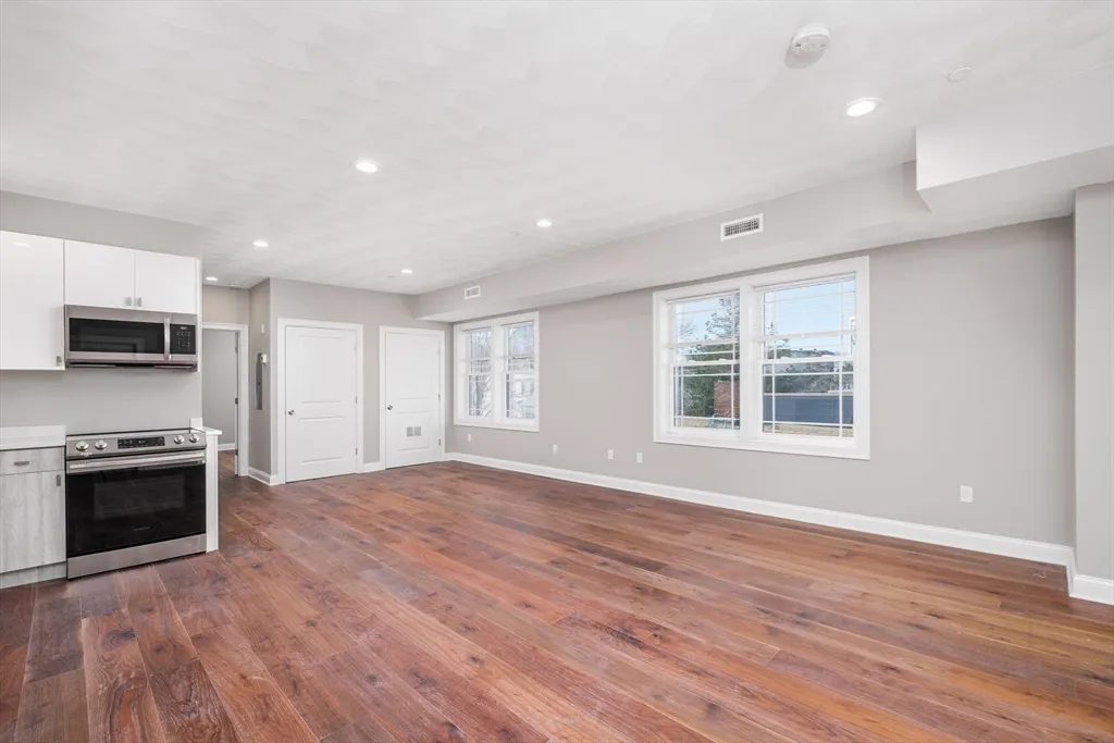 2 bed, 1 bath apartment for rent at 121 Addison St Unit 1, East Boston — photo 3 of 18
