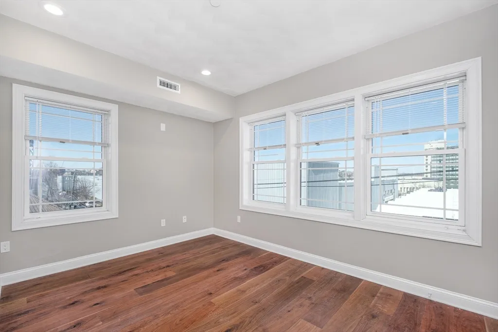 2 bed, 1 bath apartment for rent at 121 Addison St Unit 1, East Boston — photo 5 of 18