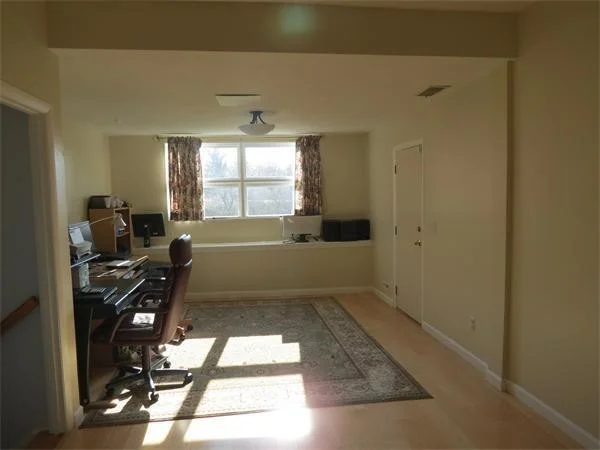 3 bed, 2 bath apartment for rent at 121 Andrew St Unit 0, Newton Highlands — photo 10 of 11