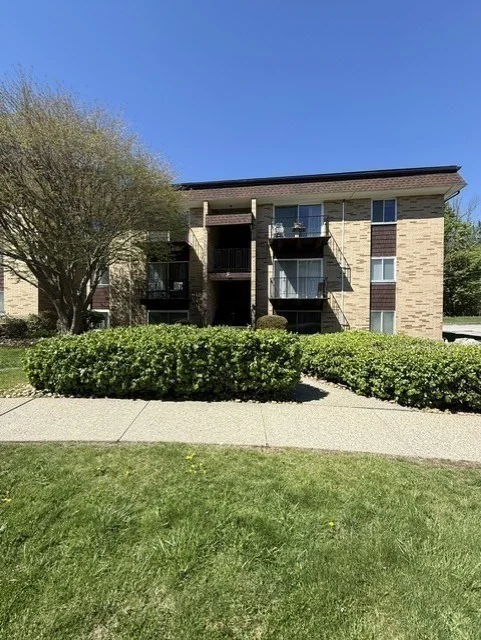 2 bed, 1 bath apartment for rent at 121 Bailey St Unit F56, Worcester — photo 1 of 11