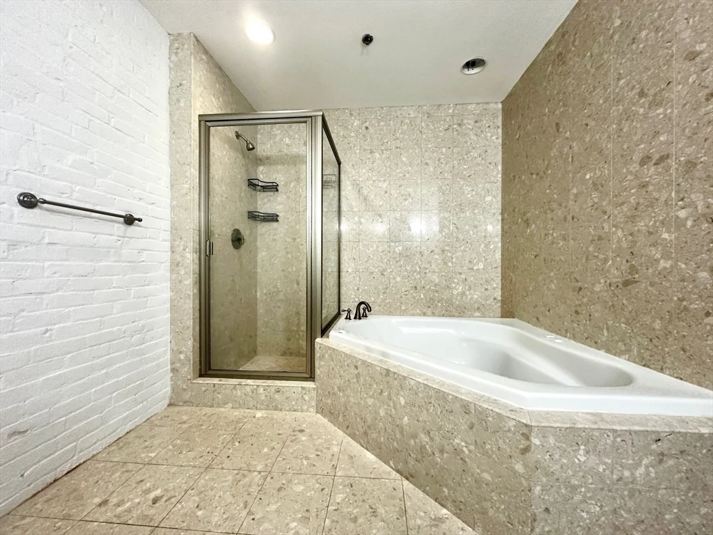 4 bed, 2 bath apartment for rent at 121 Beach St Unit 105, Leather District — photo 9 of 16