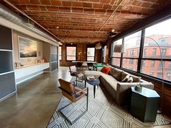2 bed, 2 bath apartment for rent at 121 Beach St Unit 501, Boston Downtown — photo 4 of 21