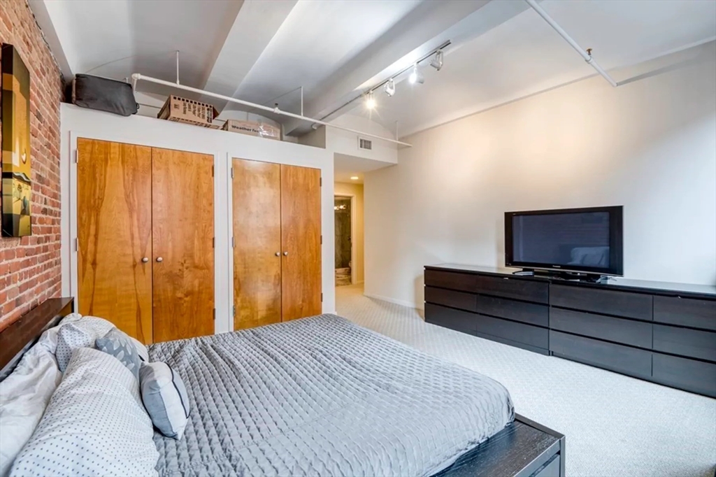 2 bed, 2 bath apartment for rent at 121 Beach St Unit 602, Leather District — photo 17 of 27