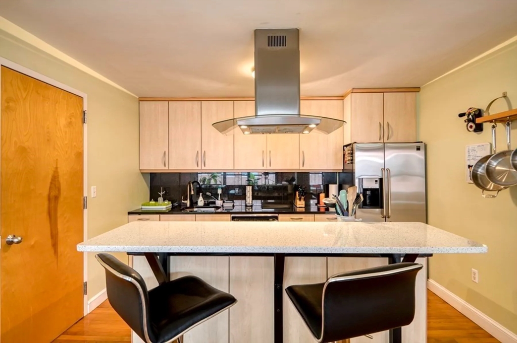 2 bed, 2 bath apartment for rent at 121 Beach St Unit 602, Leather District — photo 7 of 27
